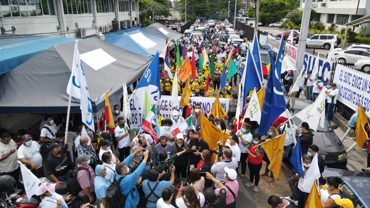 Organizaciones celebran que Gobierno mejore condiciones laborales a través del aumento al salario mínimo organizaciones-celebran-que-gobierno-mejore-condiciones-laborales-a-traves-del-aumento-al-salario-minimo